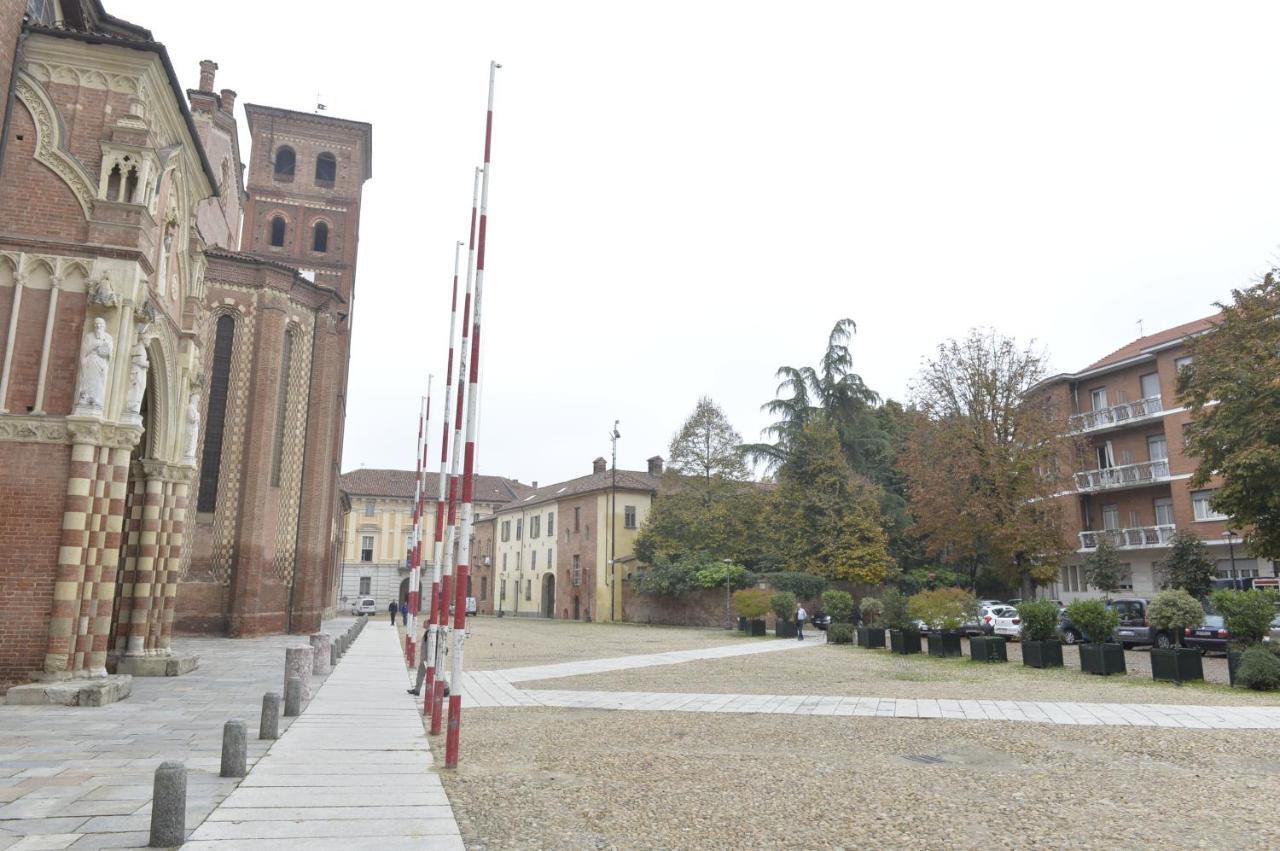 شقة Casa Della Cattedrale آستي المظهر الخارجي الصورة